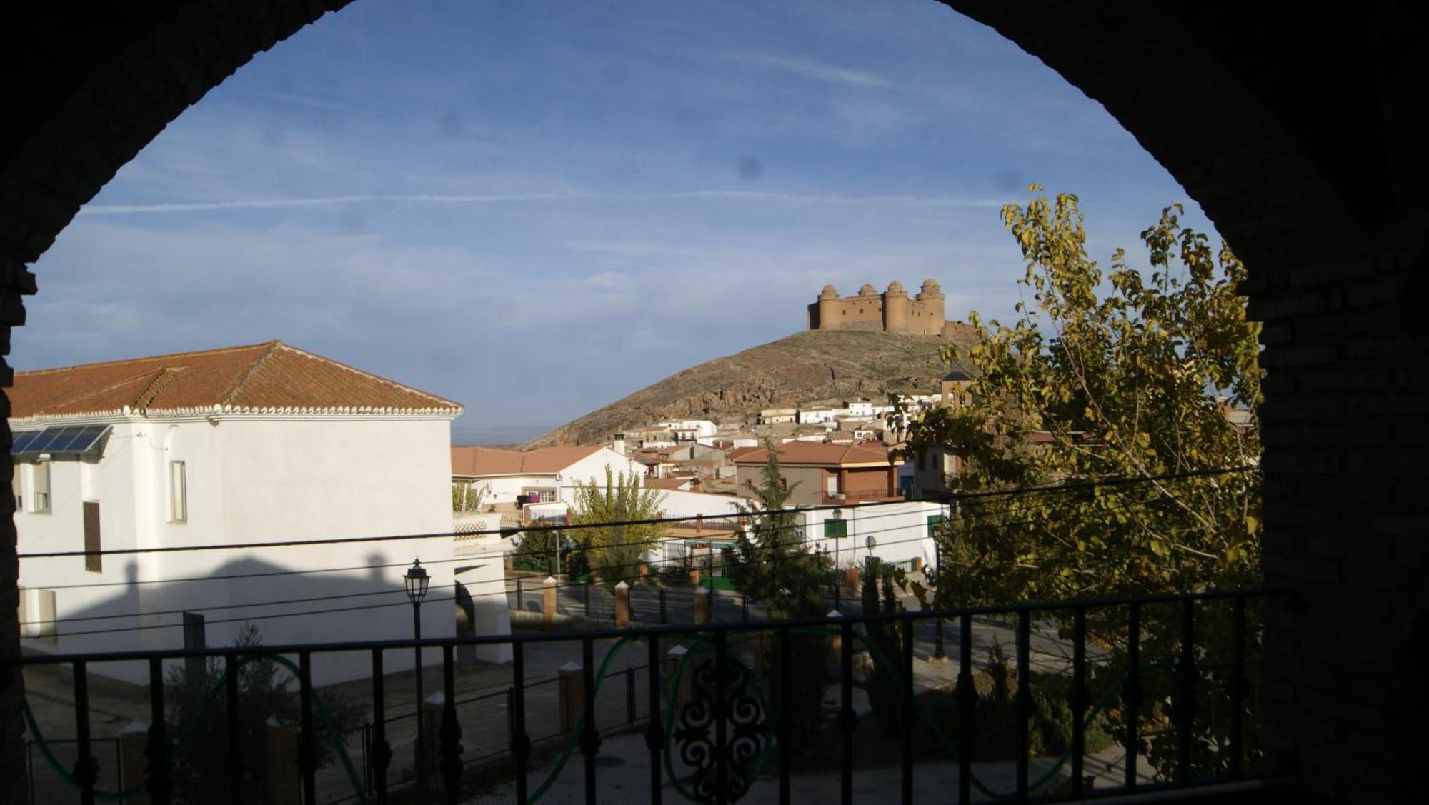 Labella - Hostal Rural Restaurante La Calahorra Bagian luar foto