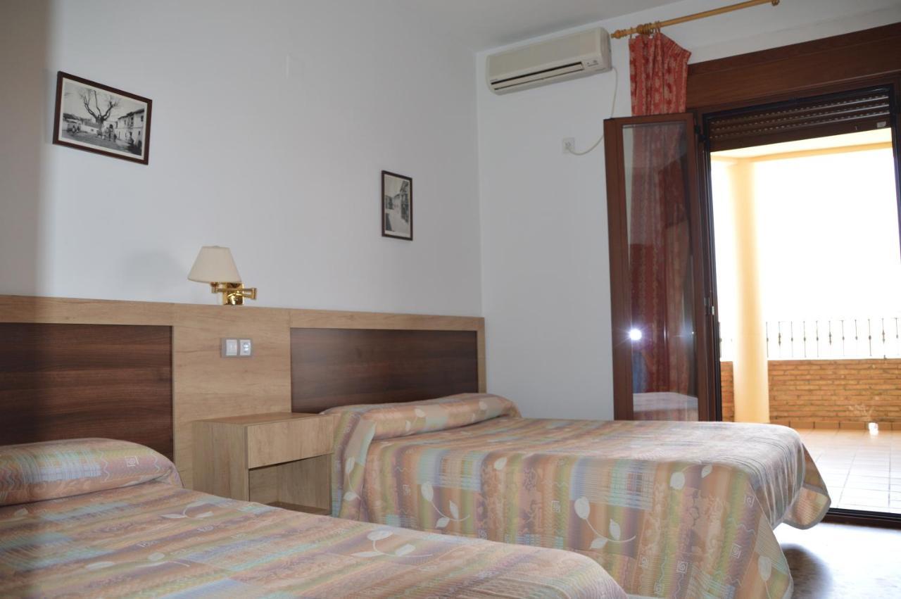 Labella - Hostal Rural Restaurante La Calahorra Bagian luar foto