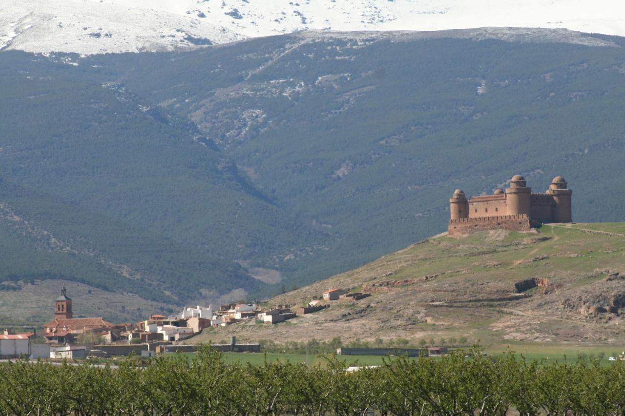 Labella - Hostal Rural Restaurante La Calahorra Bagian luar foto